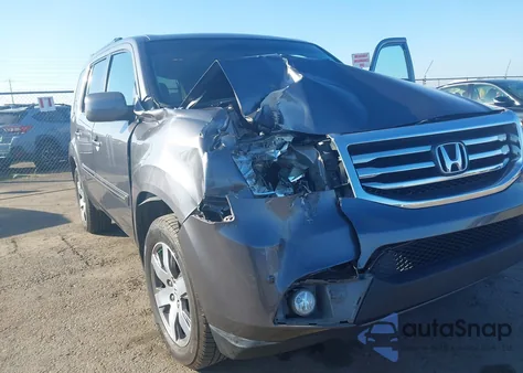 2014 Honda Pilot Touring z USA, uszkodzony, nr VIN 5FNYF4H98EB009386